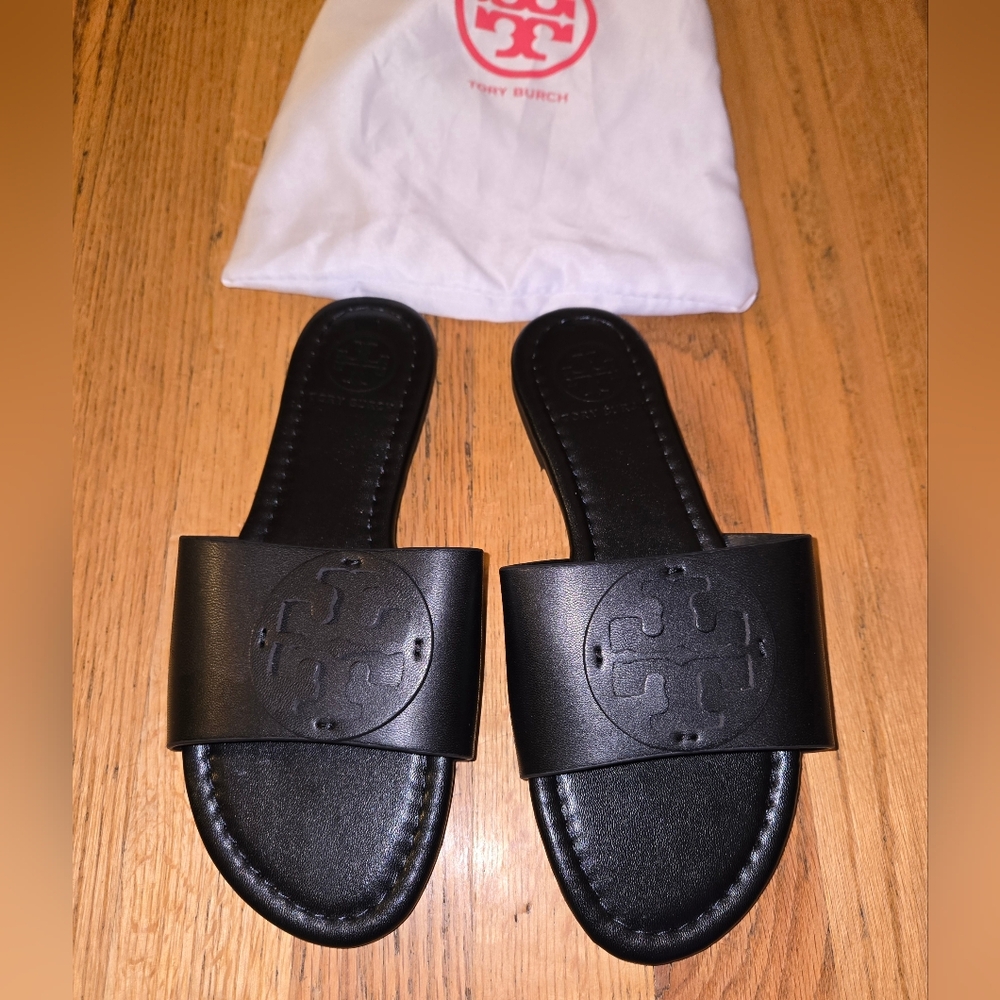 Tory Burch Black Logo Slide Flat Sandals Size 6.5 with Bag LIKE NEW